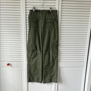 Brandy Melville Green Cargo Pants